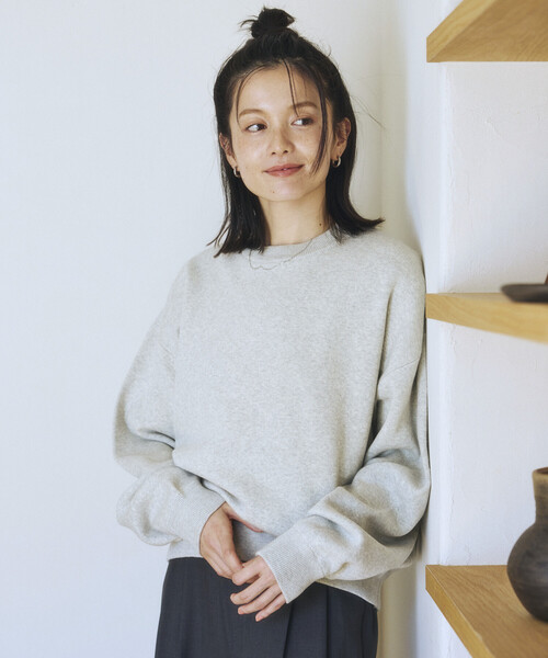 FREAK'S STORE(フリークスストア)の「限定展開 スウェットライク クロップド丈 クルーネック ニット(ニット/セーター・メンズ・ネイビー/ブラウン/ブラック/チャコールグレー/アッシュグレー・LARGE/MEDIUM)」の22枚目の写真