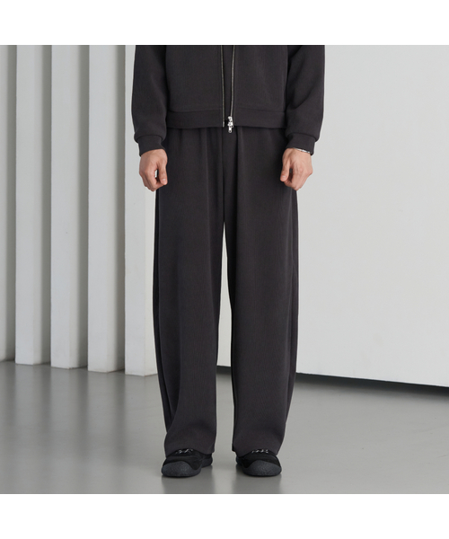 HYOJI(ヒョージ)の「26 FW ゴルジフルバンディングCURBパンツ (2カラー)(その他パンツ・メンズ・ブラック/チャコール・L/M)」の2枚目の写真