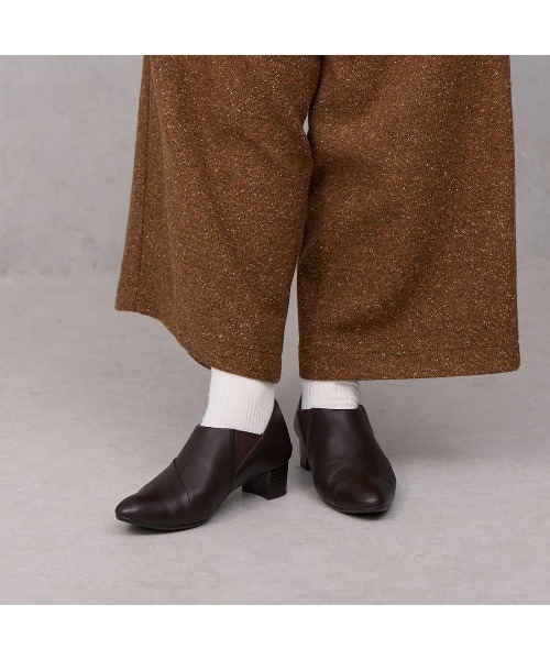 ing(イング)の「バブーシュパンプス(パンプス・レディース・ダークブラウン/ブラック・23.5cm/24cm/23cm/22.5cm/24.5cm)」の22枚目の写真
