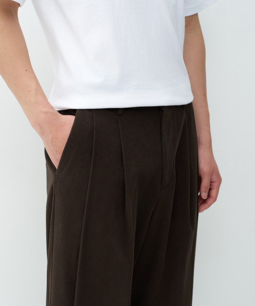 MUSINSA STANDARD（ムシンサスタンダード）の「14W コーデュロイエクストラワイドパンツ [ブラウン]（その他パンツ・メンズ・その他・38/36/34/32/30/31/33/28/29）」の5枚目の写真