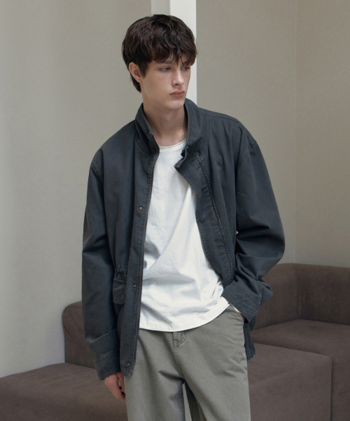 WEDNESDAY OASIS(ウェンズデーオアシス)の「ウォッシュドツイル アウトポケットジャケット_GRAY(WCB6OT04)(その他アウター・メンズ・チャコールグレー・MEDIUM/LARGE)」の3枚目の写真