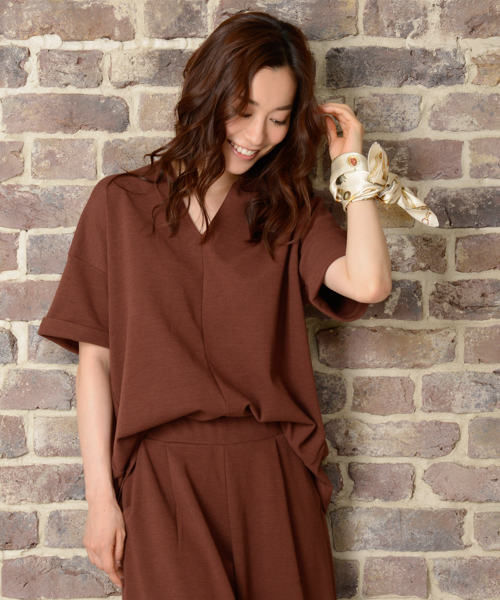 CIAOPANIC TYPY（チャオパニックティピー）の「細リップルVネック抜き襟Tシャツ（Tシャツ/カットソー・レディース・オフホワイト/ネイビー/ブラウン/その他19・FREE）」の3枚目の写真