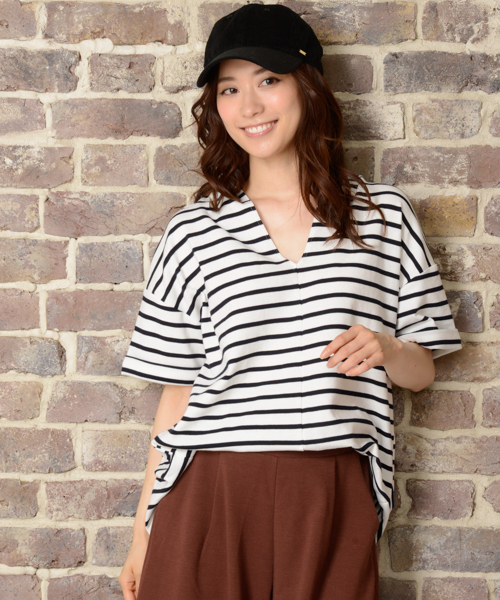 CIAOPANIC TYPY（チャオパニックティピー）の「細リップルVネック抜き襟Tシャツ（Tシャツ/カットソー・レディース・オフホワイト/ネイビー/ブラウン/その他19・FREE）」の4枚目の写真