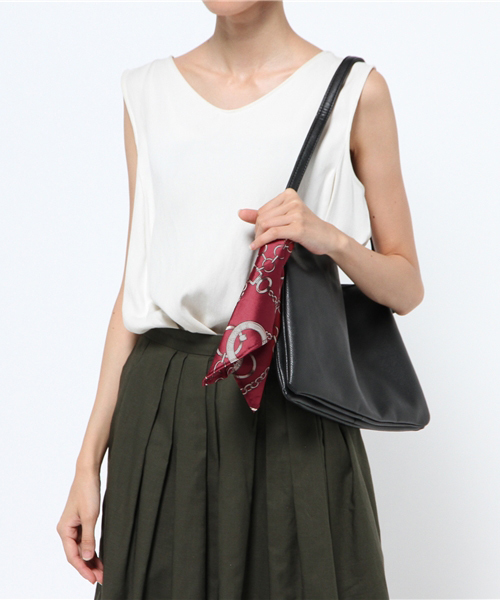 WEGO（ウィゴー）の「WEGO/【2点セット】スカーフ付きクラッチバッグ（クラッチバッグ・レディース・ブラウン/ホワイト/ブラック/ワイン/ダークグリーン・FREE）」の14枚目の写真