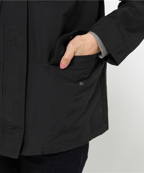 LBC(エルビーシー)の「ファミリーライン UNISEX グログランマウンテンパーカー(マウンテンパーカー・レディース・ブラック/オリーブ/マスタード・SMALL/MEDIUM/LARGE)」の10枚目の写真