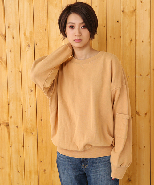 RODEO CROWNS WIDE BOWL(ロデオクラウンズワイドボウル)の「ビッグ スウェット(Tシャツ/カットソー・レディース・オレンジ/ベージュ/グリーン/ブルー・FREE)」の2枚目の写真