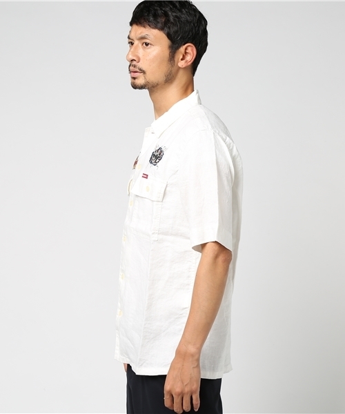 HYSTERIC GLAMOUR（ヒステリックグラマー）の「FERGADELIC METAL プリント 半袖ワークシャツ（シャツ/ブラウス・メンズ・ホワイト/ブラック・SMALL/MEDIUM/LARGE）」の3枚目の写真