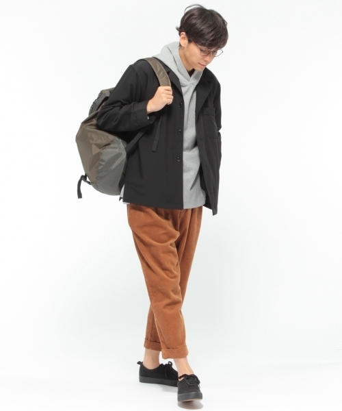 LAKOLE（ラコレ）の「【撥水】8Wコーデュロイワイドタックパンツ / LAKOLE（その他パンツ・メンズ・オリーブ/ブラウン/ブラック/サンドグレー/ネイビー/ダークブラウン・LARGE/MEDIUM/SMALL）」の18枚目の写真