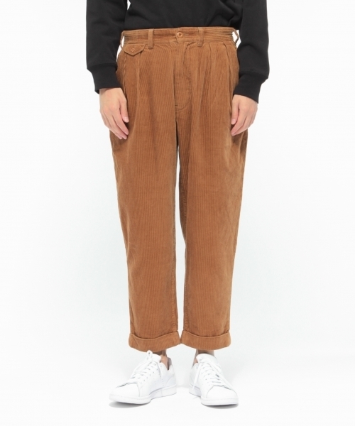 LAKOLE（ラコレ）の「【撥水】8Wコーデュロイワイドタックパンツ / LAKOLE（その他パンツ・メンズ・オリーブ/ブラウン/ブラック/サンドグレー/ネイビー/ダークブラウン・LARGE/MEDIUM/SMALL）」の22枚目の写真