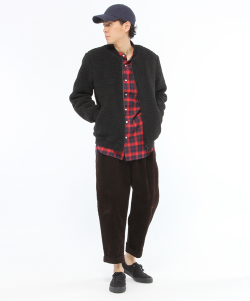 LAKOLE（ラコレ）の「【撥水】8Wコーデュロイワイドタックパンツ / LAKOLE（その他パンツ・メンズ・オリーブ/ブラウン/ブラック/サンドグレー/ネイビー/ダークブラウン・LARGE/MEDIUM/SMALL）」の11枚目の写真