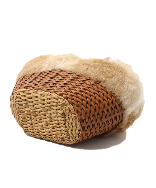 DURAS（デュラス）の「合皮編みファー付バッグ（ハンドバッグ・レディース・ブラウン/ベージュ/キャメル・FREE）」の6枚目の写真