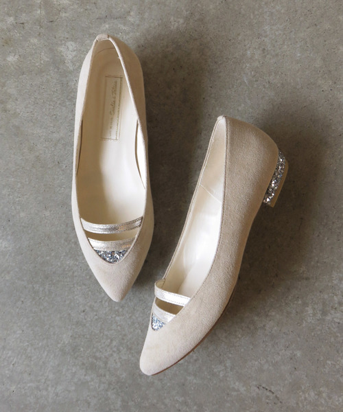 Carlie e felice（カーリーエフェリーチェ）の「ポインテッドトゥダブルラインパンプス【Carlie e felice/カーリーエフェリーチェ】（パンプス・レディース・イエロー/グリーン/ブラック/ベージュ・22.0cm/22.5cm/23.0cm/23.5cm/24.0cm/24.5cm）」の8枚目の写真