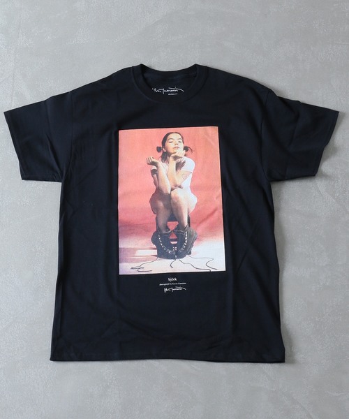JOURNAL STANDARD(ジャーナルスタンダード)の「BJORK×K.CUMMINS ビョーク04#(Tシャツ/カットソー・メンズ・ブラック/ホワイト・LARGE/MEDIUM/X-LARGE)」の2枚目の写真