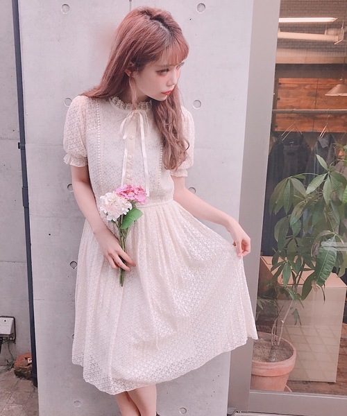 Swankiss(スワンキス)の「RS lace classic O/P(ワンピース・レディース・オフホワイト/グレー・FREE)」の2枚目の写真