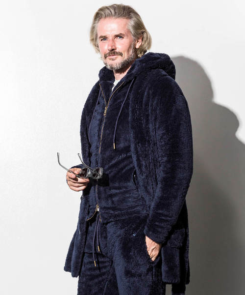 1piu1uguale3 RELAX(ウノピュウノウグァーレトレリラックス)の「1PIU1UGUALE3 RELAX(ウノピゥウノウグァーレトレ)両面ボアフリースガウンコート(カーディガン/ボレロ・メンズ・ブラック/グレー/ネイビー・SMALL/MEDIUM/LARGE/X-LARGE/XX-LARGE)」の3枚目の写真