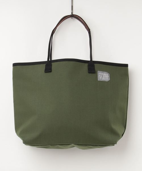 FREDRIK PACKERS(フレドリックパッカーズ)の「【FREDRIK PACKERS】 ESSENTIAL TOTE(トートバッグ・メンズ・ブラック/オリーブ・FREE)」の1枚目の写真