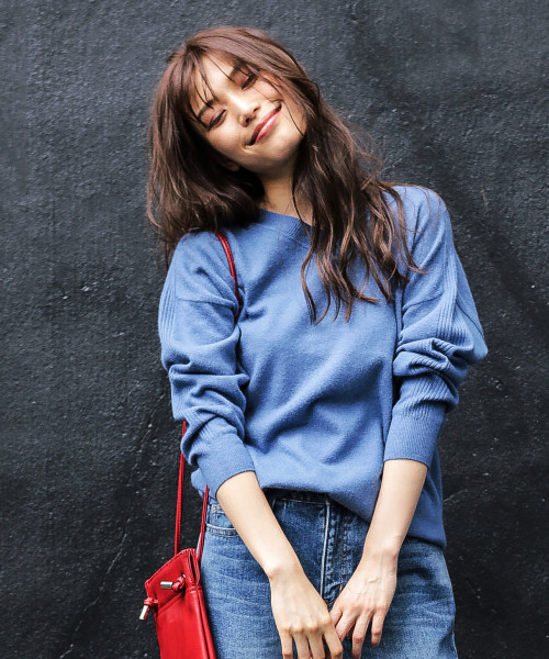 BAYFLOW（ベイフロー）の「[洗えるニット]カシミア混2WAYニットプルオーバー（ニット/セーター・レディース・セージグリーン/オフホワイト/グレー/ピンク/イエロー/ブルー・MEDIUM/SMALL）」の4枚目の写真