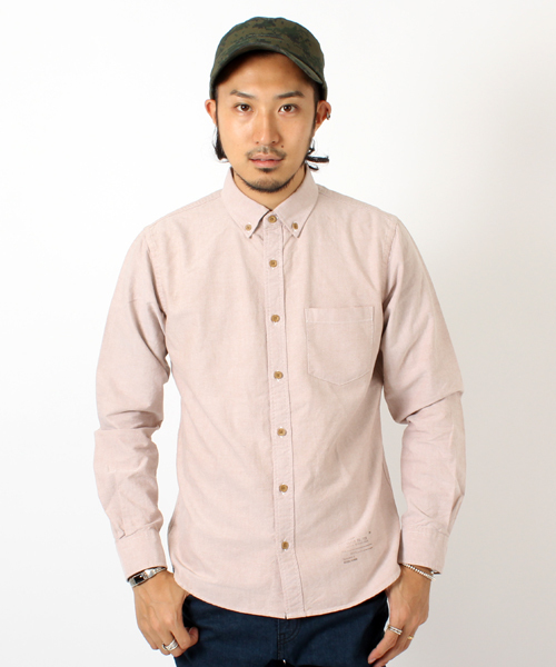 BEAMS(ビームス)の「□BEAMS / フェイクウッド釦 BDシャツ(シャツ/ブラウス・メンズ・ホワイト/ブラウン/グリーン・SMALL/MEDIUM/LARGE)」の1枚目の写真