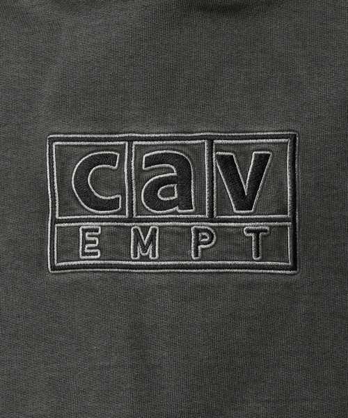 C.E(シーイー)の「C.E/シーイー cav BOX HEAVY HOODY(パーカー・メンズ・チャコールグレー・MEDIUM/LARGE)」の4枚目の写真