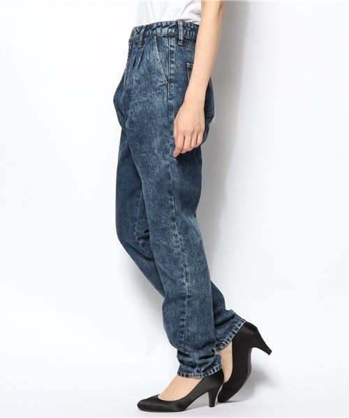 WEGO（ウィゴー）の「WEGO/ハイウエストボーイフレンドデニムパンツ（デニムパンツ・レディース・インディゴブルー/ライトインディゴブルー・MEDIUM/LARGE）」の4枚目の写真