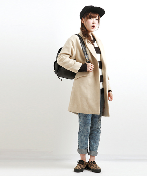 WEGO（ウィゴー）の「WEGO/ハイウエストボーイフレンドデニムパンツ（デニムパンツ・レディース・インディゴブルー/ライトインディゴブルー・MEDIUM/LARGE）」の3枚目の写真