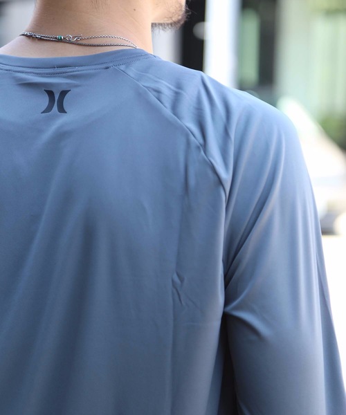 Hurley (ハーレー)の「M HRLY Q/D TEE LS/ハーレー 水着 メンズラッシュガード 長袖 UPF50+(ラッシュガード・メンズ・ブラック/グレー/ブルー/ホワイト/グレー系その他/ブルー系その他・SMALL/MEDIUM/LARGE/X-LARGE)」の8枚目の写真