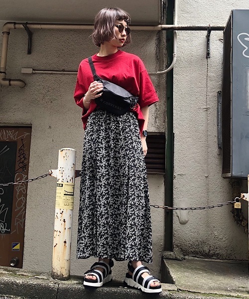 PAGEBOY（ページボーイ）の「モノトーンハナガラフレアスカート（スカート・レディース・オフホワイト/ブラック・FREE）」の8枚目の写真