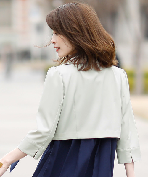 PourVous（プールヴー）の「テーラード ジャケット ショート ボレロ 結婚式対応 オケージョン （テーラードジャケット・レディース・ブラック/ベージュ/ミント・M/L）」の4枚目の写真