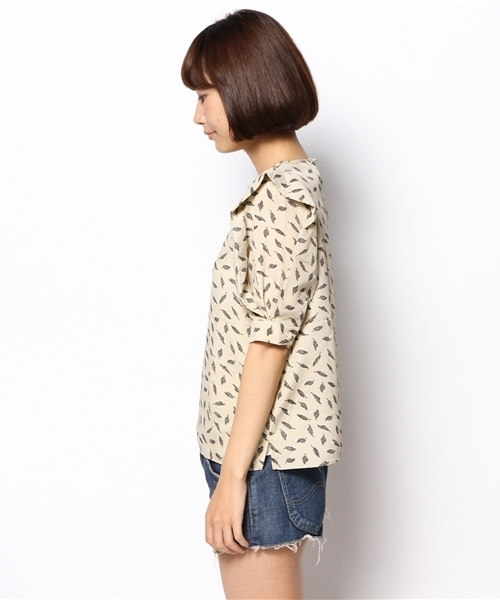 CIAOPANIC（チャオパニック）の「【Ciaopanic】袖タック半袖BL（シャツ/ブラウス・レディース・ベージュ/ネイビー・FREE）」の5枚目の写真