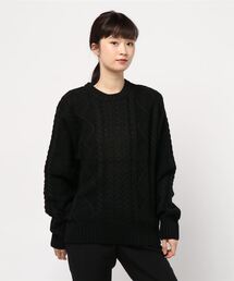 【Bl】ケーブル編みクルーネックニット