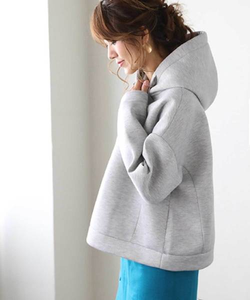 M y u（ミュー）の「リボンフードボンディングパーカー（パーカー