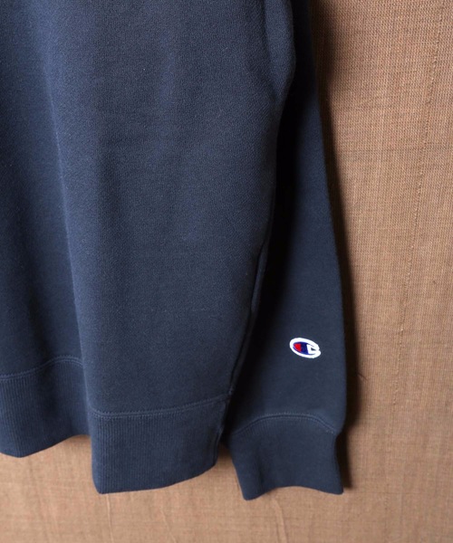 Champion（チャンピオン）の「【CHAMPION/チャンピオン】裏起毛クルースウェット/トレーナー　Ｃ３－Ｑ００６　ワンポイント　刺繍（スウェット・メンズ・ホワイト/ブラック/ダークグリーン/杢グレー/ネイビー/ブラウン・SMALL/MEDIUM/LARGE/X-LARGE/XX-LARGE）」の13枚目の写真