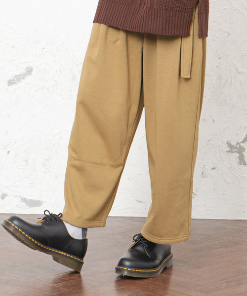 MinoriTY（マイノリティ）の「【MinoriTY復刻】裏起毛ベルト付きタックワイドパンツ スラックス メンズ 暖かパンツ 裏ボア 冬服 バギーパンツ（スウェットパンツ・メンズ・ブラック/ベージュ/ネイビー/ブラウン/ブラック系その他/グレー系その他/チャコール/カーキ/オートミール/ダークブラック/チェック・M/L/XL/S）」の8枚目の写真