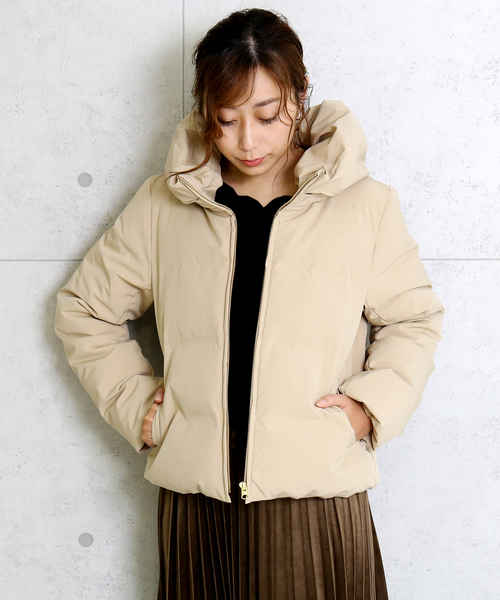 n'ee-ne（ネーネ）の「シームレスダウン（ダウンジャケット/コート・レディース・ブラック/ベージュ/ネイビー/グレイッシュベージュ・M/L）」の11枚目の写真