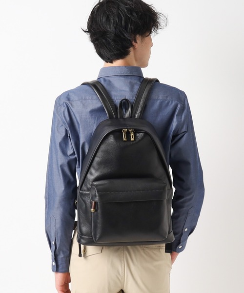 TOFF&LOADSTONE 牛革バックパック 植え込み フロントポケット付き