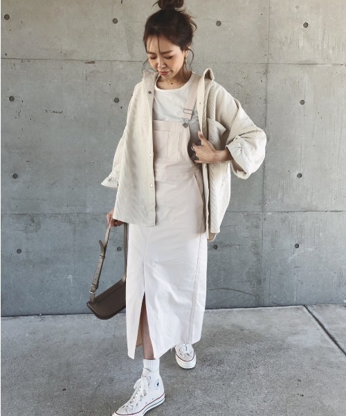 ulu（ウル）の「Chino Jumper skirt（ジャンパースカート・レディース・ベージュ/カーキ/アイボリー・FREE）」の2枚目の写真