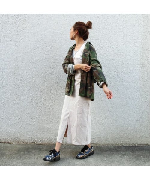 ulu（ウル）の「Chino Jumper skirt（ジャンパースカート・レディース・ベージュ/カーキ/アイボリー・FREE）」の4枚目の写真