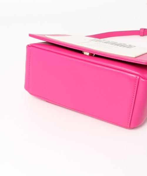 intoxic.（イントキシック）の「intoxic イントキシック POPPY BOX ミニ ショルダー（ショルダーバッグ・レディース・シルバー/ピンク・FREE）」の8枚目の写真