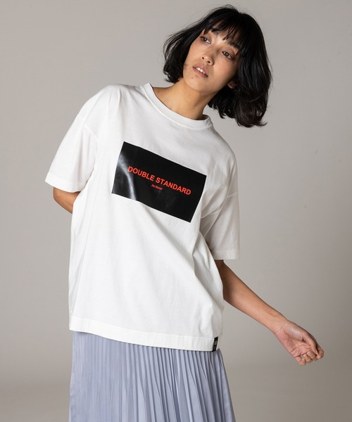 DOUBLE STANDARD CLOTHING(ダブルスタンダードクロージング)の「CA ラスティック天竺カットソー(Tシャツ/カットソー・レディース・オフホワイト/ベージュ/ブラック・36/38)」の4枚目の写真
