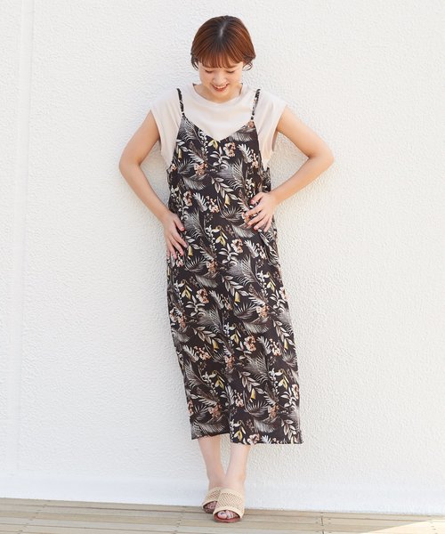 Discoat ディスコート の オソロボタニカル柄キャミワンピース ワンピース Wear