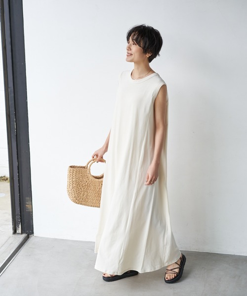 AMERICAN HOLIC(アメリカンホリック)の「ノースリーブフレアカットマキシワンピース 〇*(ワンピース・レディース・ブラック/ピンク/グリーン/アイボリー/キャメル・MEDIUM/LARGE)」の10枚目の写真