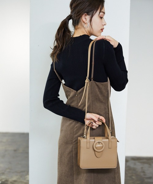 Heather（ヘザー）の「スクエアベルトショルダー　893337（ショルダーバッグ・レディース・ブラック/ブラウン/アイボリー/ベージュ/パープル/ベージュ系その他・ONESIZE）」の5枚目の写真