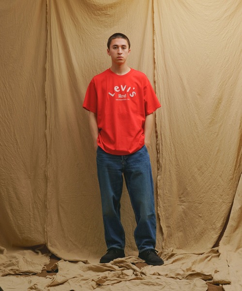 Levi's(リーバイス)の「Levi's(R)RED GRAPHIC TEE TRUE RED(Tシャツ/カットソー・メンズ・レッド・L/S/M/XL)」の3枚目の写真