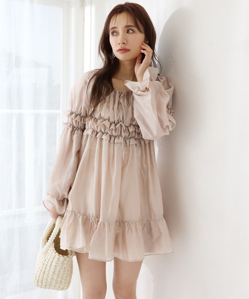 one after another NICE CLAUP（ワンアフターアナザーナイスクラップ）の「フリルティアードチュニック（シャツ/ブラウス・レディース・オフホワイト/モカ・FREE）」の5枚目の写真