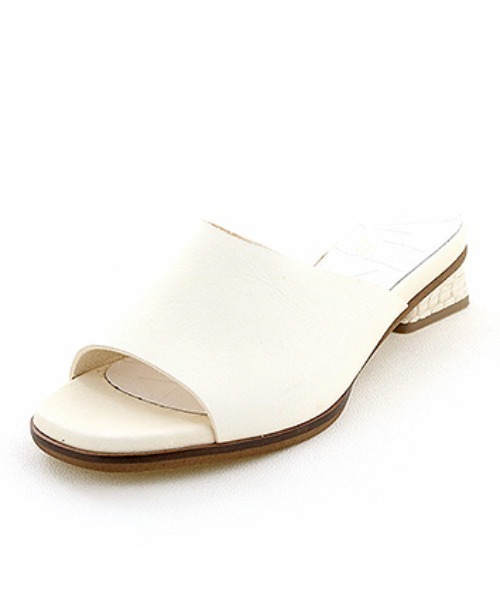 apres（アプレ）の「【LEZZA BOTANICA】シンプルミュールサンダル / apres（アプレ)（サンダル・レディース・ブラック/グレイッシュベージュ/アイボリー・24.0cm/24.5cm/22.5cm/23.0cm/23.5cm）」の16枚目の写真