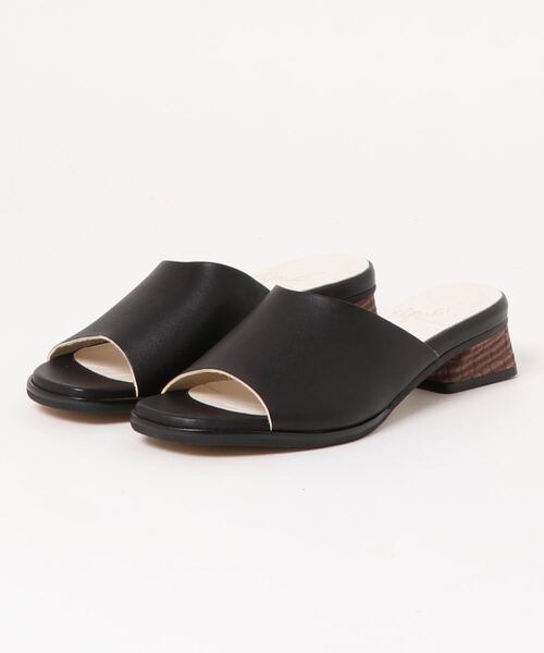 apres（アプレ）の「【LEZZA BOTANICA】シンプルミュールサンダル / apres（アプレ)（サンダル・レディース・ブラック/グレイッシュベージュ/アイボリー・24.0cm/24.5cm/22.5cm/23.0cm/23.5cm）」の5枚目の写真