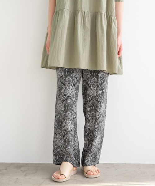 LOWRYS FARM（ローリーズファーム）の「ダマスクイージーパンツ　939536（その他パンツ・レディース・ブラック/ブラウン/ベージュ・FREE）」の2枚目の写真