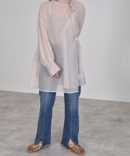 w closet（ダブルクローゼット）の「チャイナテイストシアーシャツ（シャツ/ブラウス・レディース・パープル/サックスブルー/グレイッシュベージュ・FREE）」の13枚目の写真