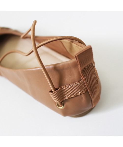 MODE ROBE(モードローブ)の「クロスストラップシューズ(パンプス・レディース・ブラック/アイボリー/キャメル・23㎝/24.5㎝/23.5㎝/24㎝/25㎝)」の14枚目の写真