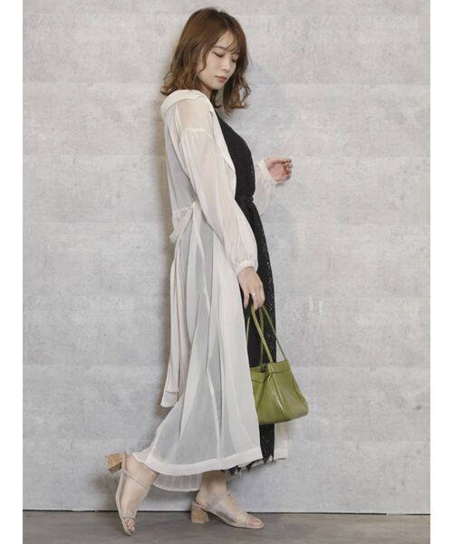 dazzlin（ダズリン）の「シアーラペルロングシャツ（シャツ/ブラウス・レディース・オフホワイト/オレンジ/グリーン・FREE）」の8枚目の写真